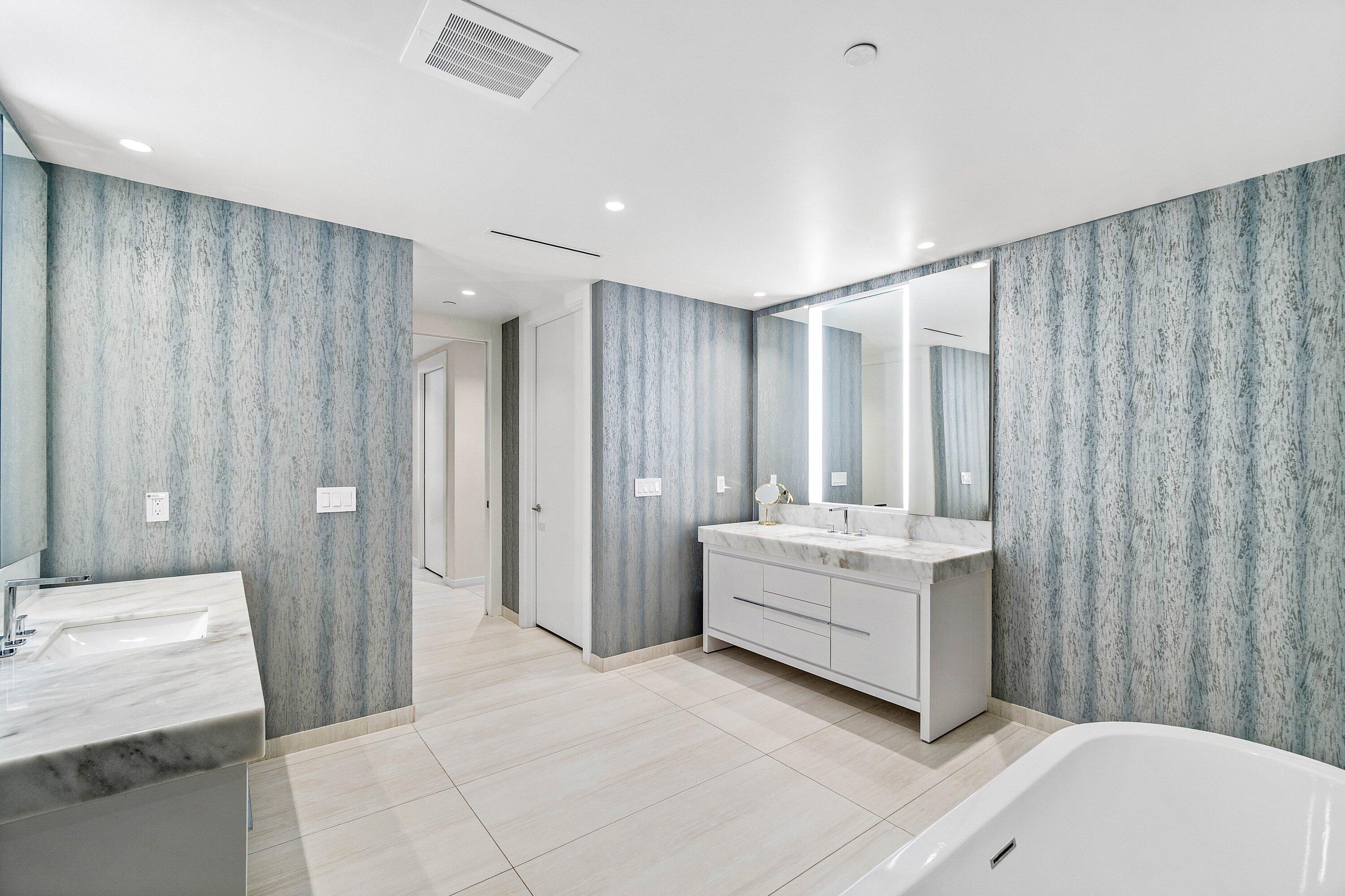 200 SE Mizner Boulevard 209