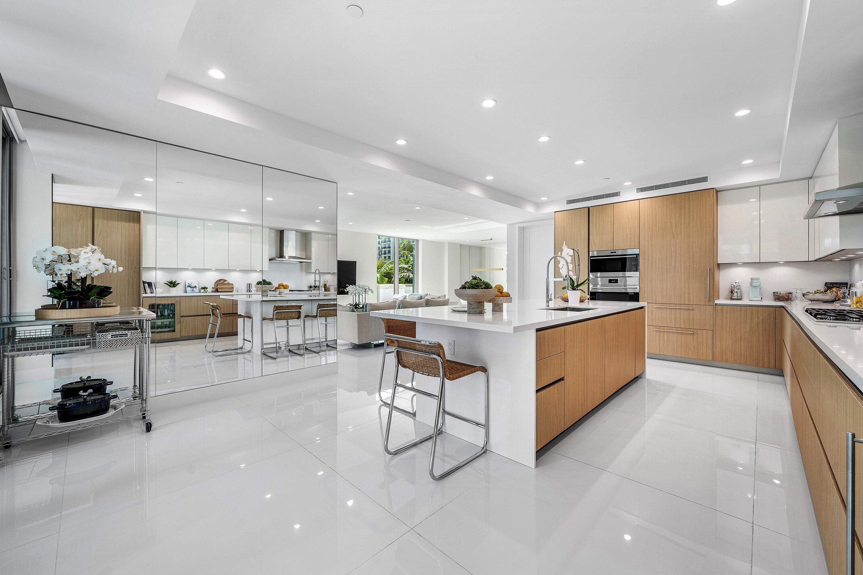 475 E Royal Palm Road 206