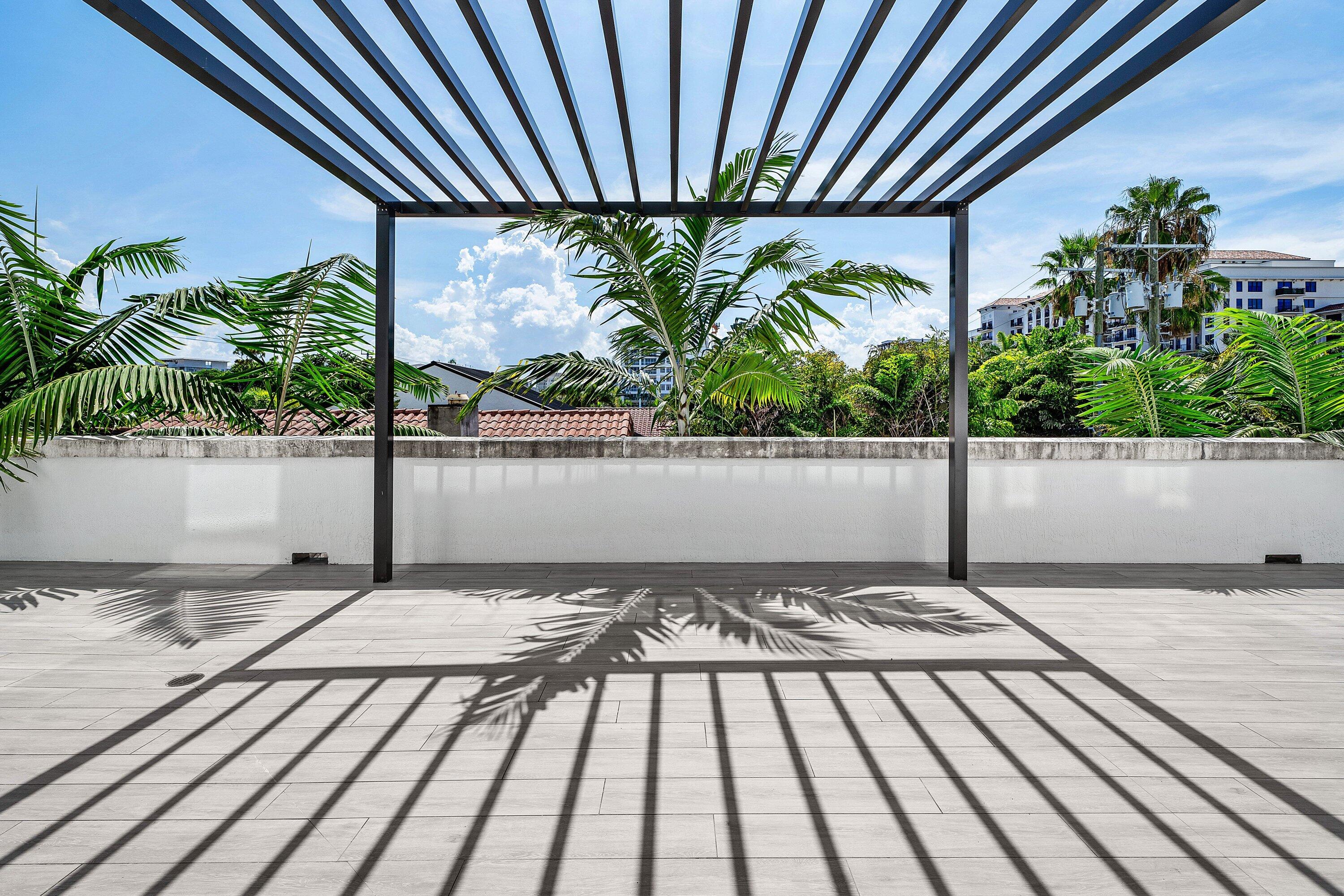 475 E Royal Palm Road 206