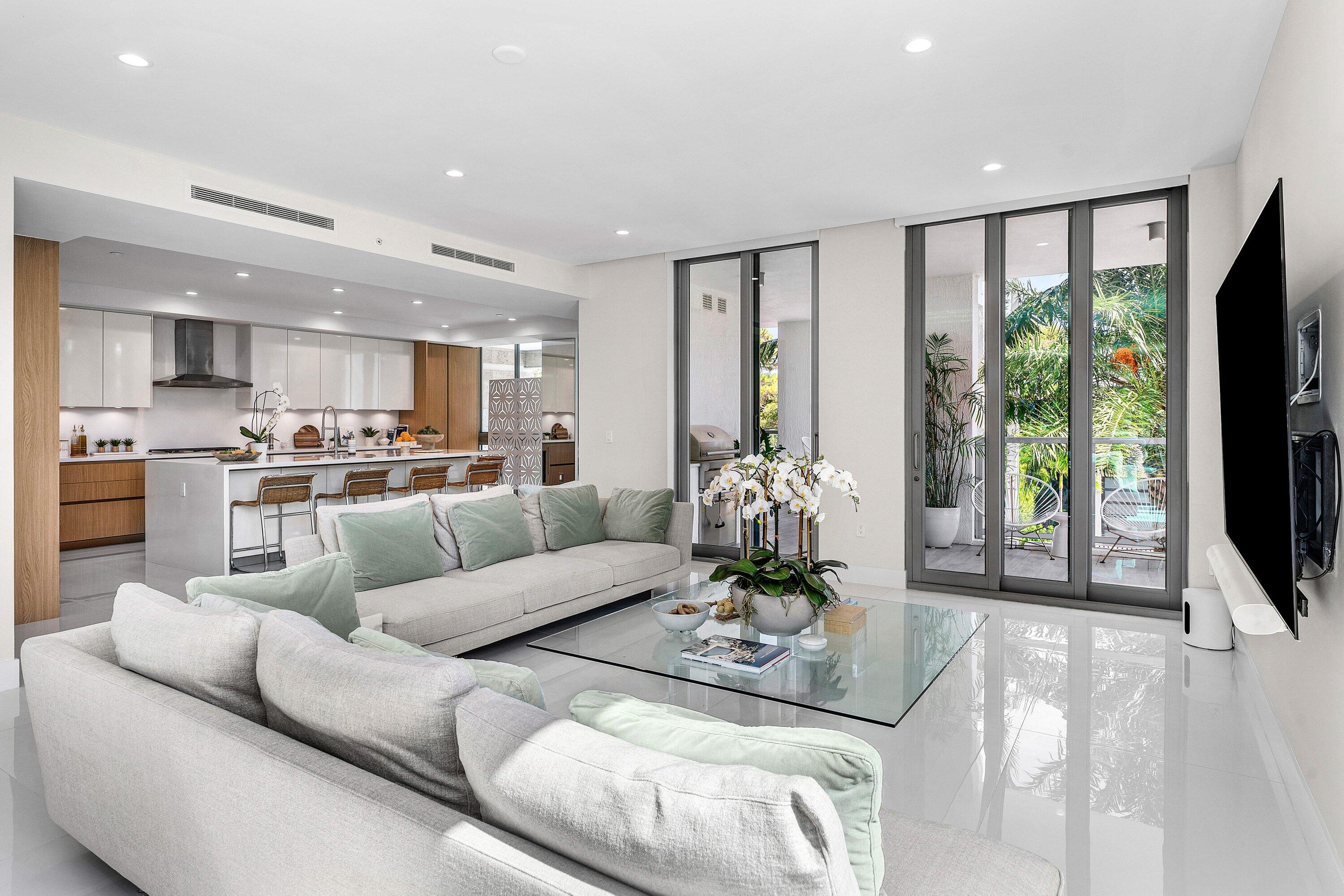 475 E Royal Palm Road 206