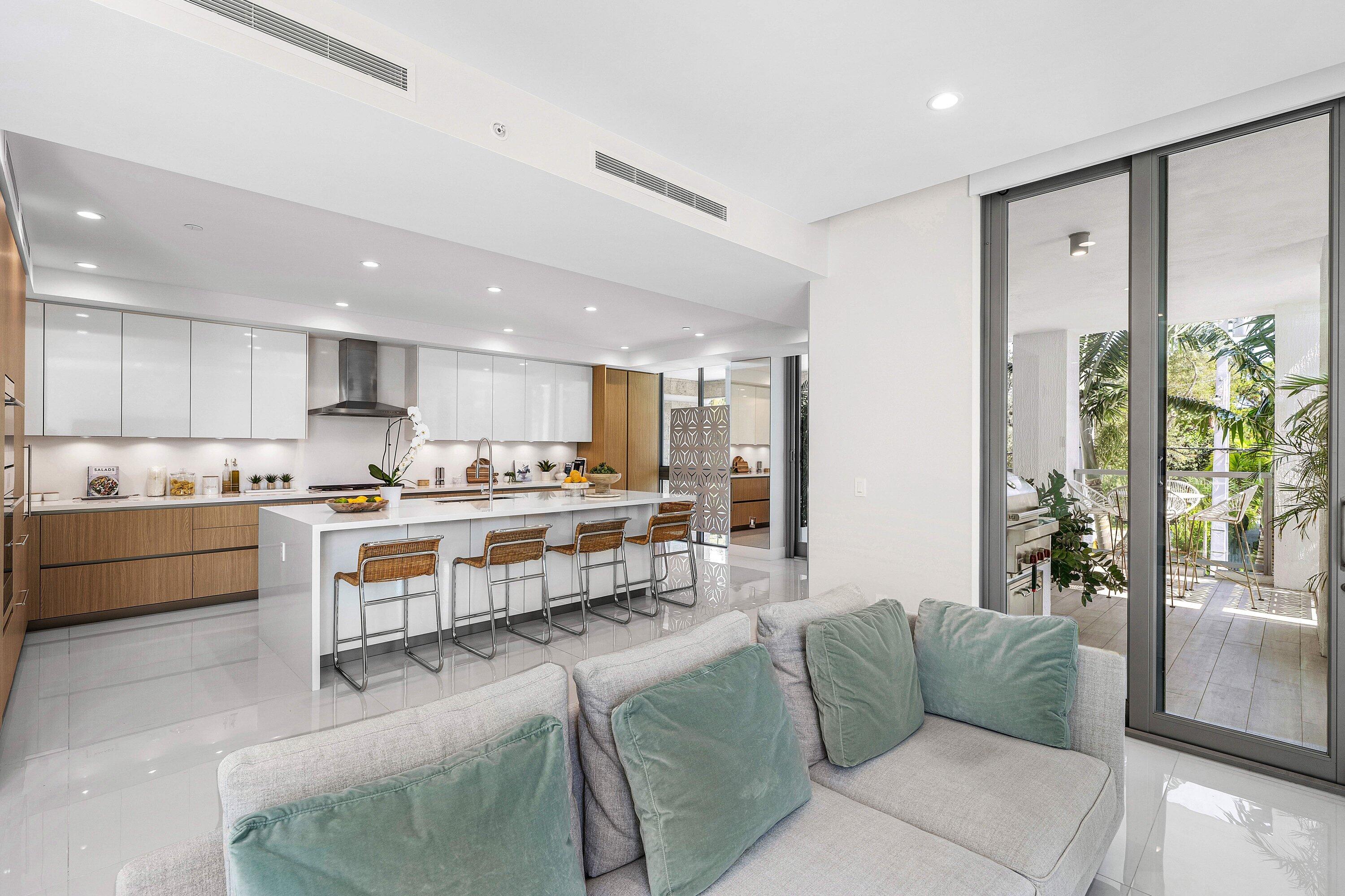 475 E Royal Palm Road 206