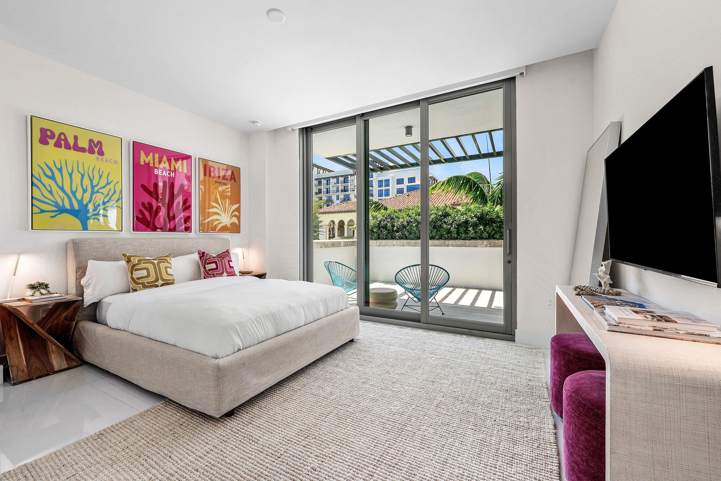 475 E Royal Palm Road 206