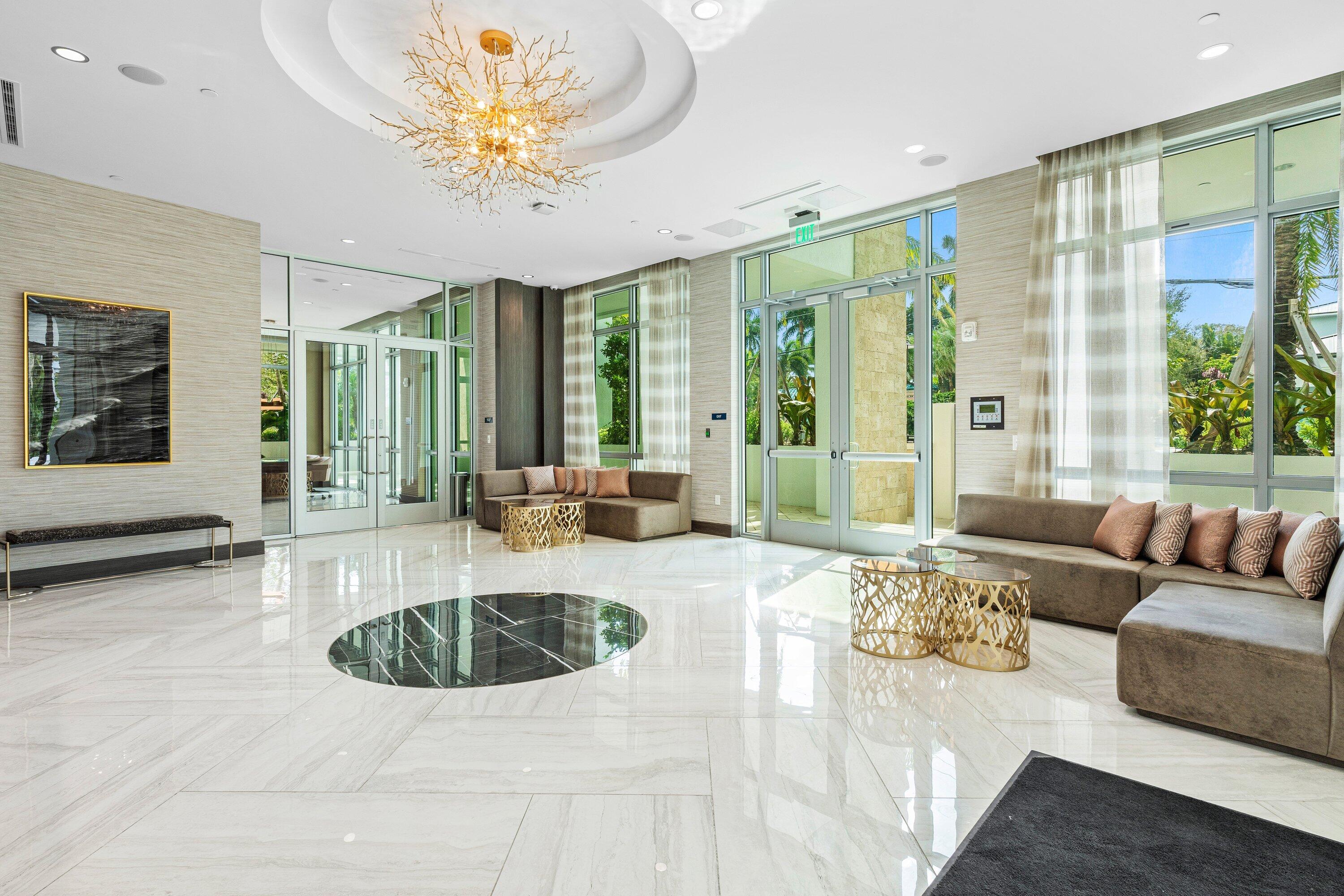 475 E Royal Palm Road 206