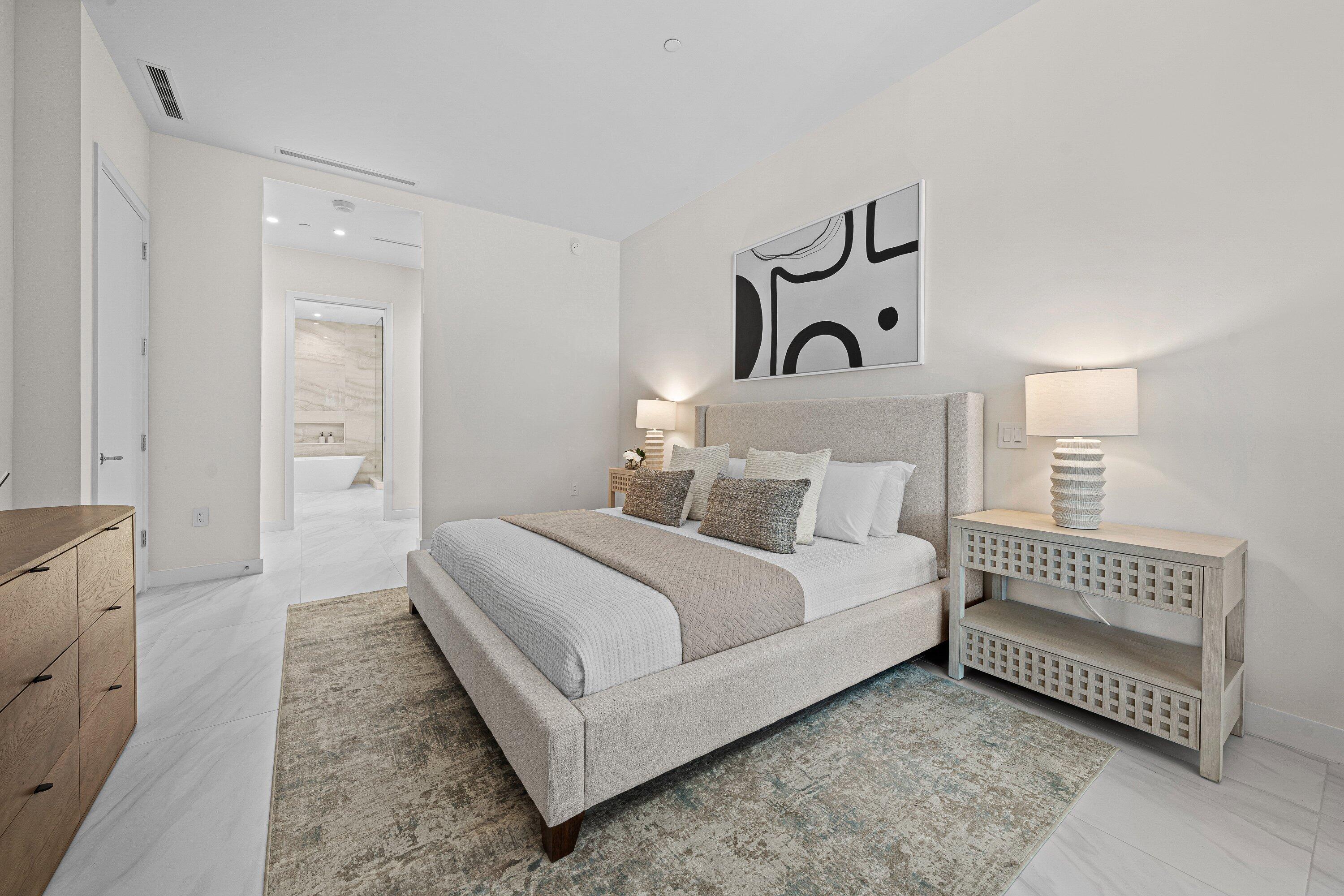 220 SE Mizner Boulevard 102