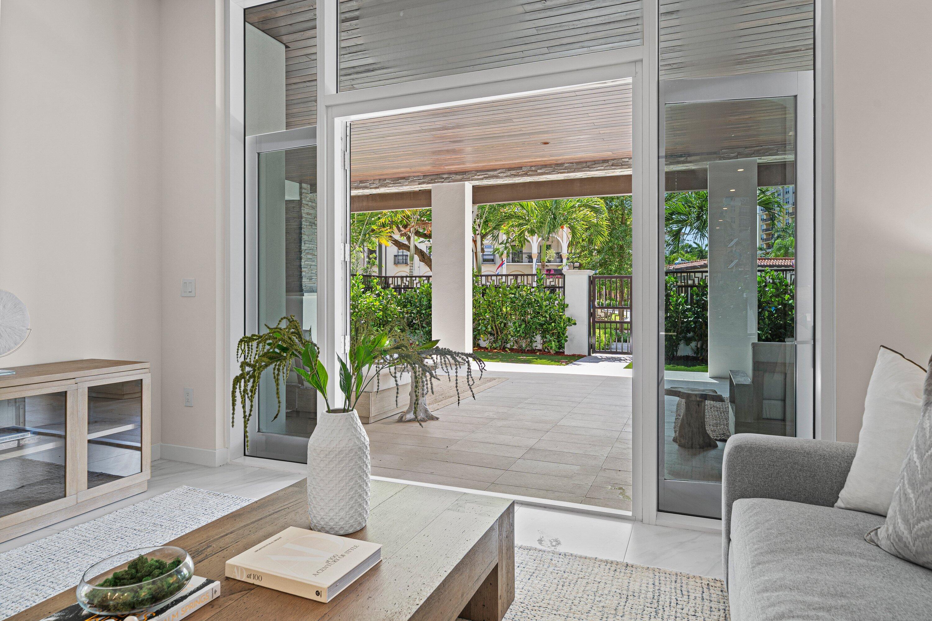220 SE Mizner Boulevard 102