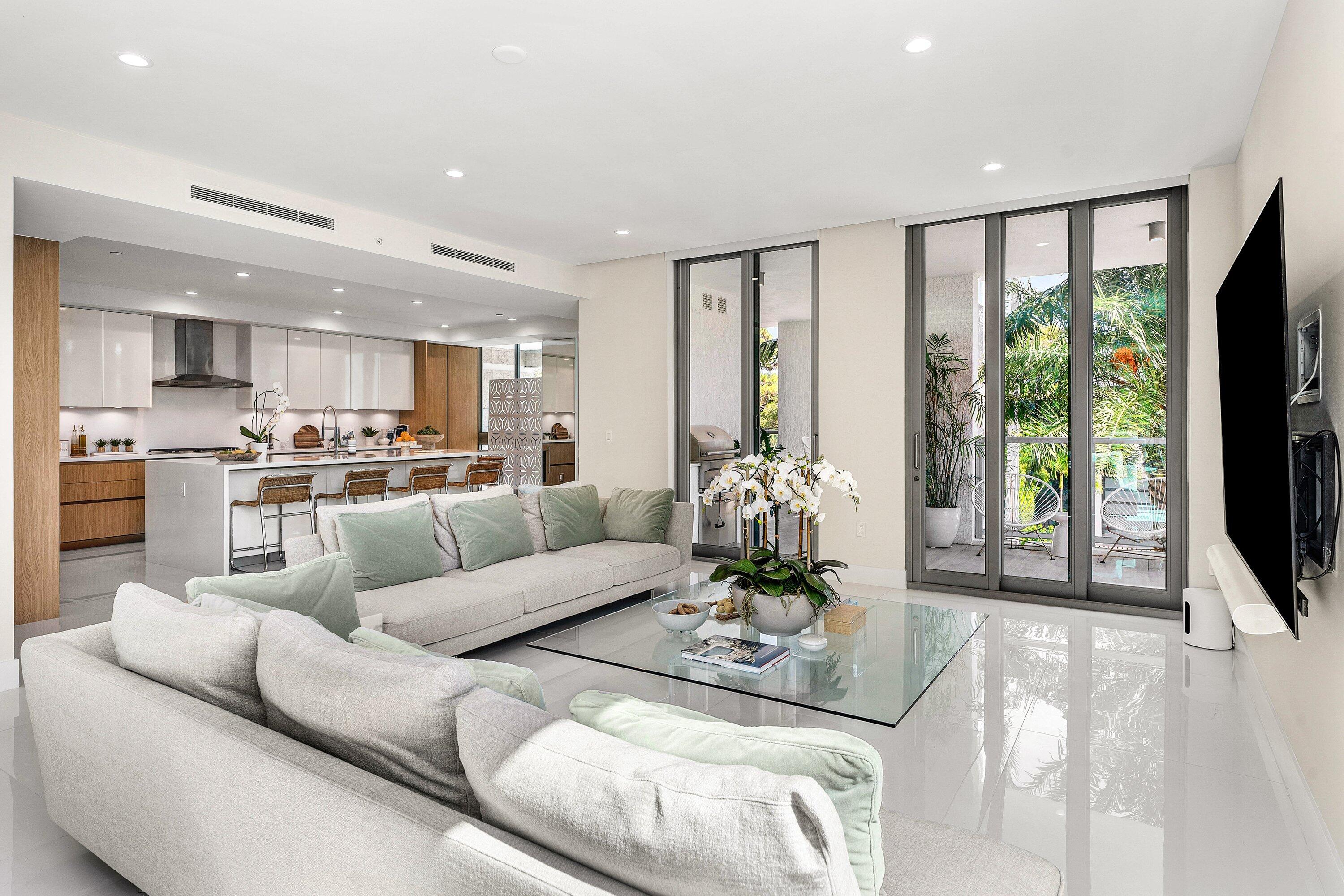 475 E Royal Palm Road 206