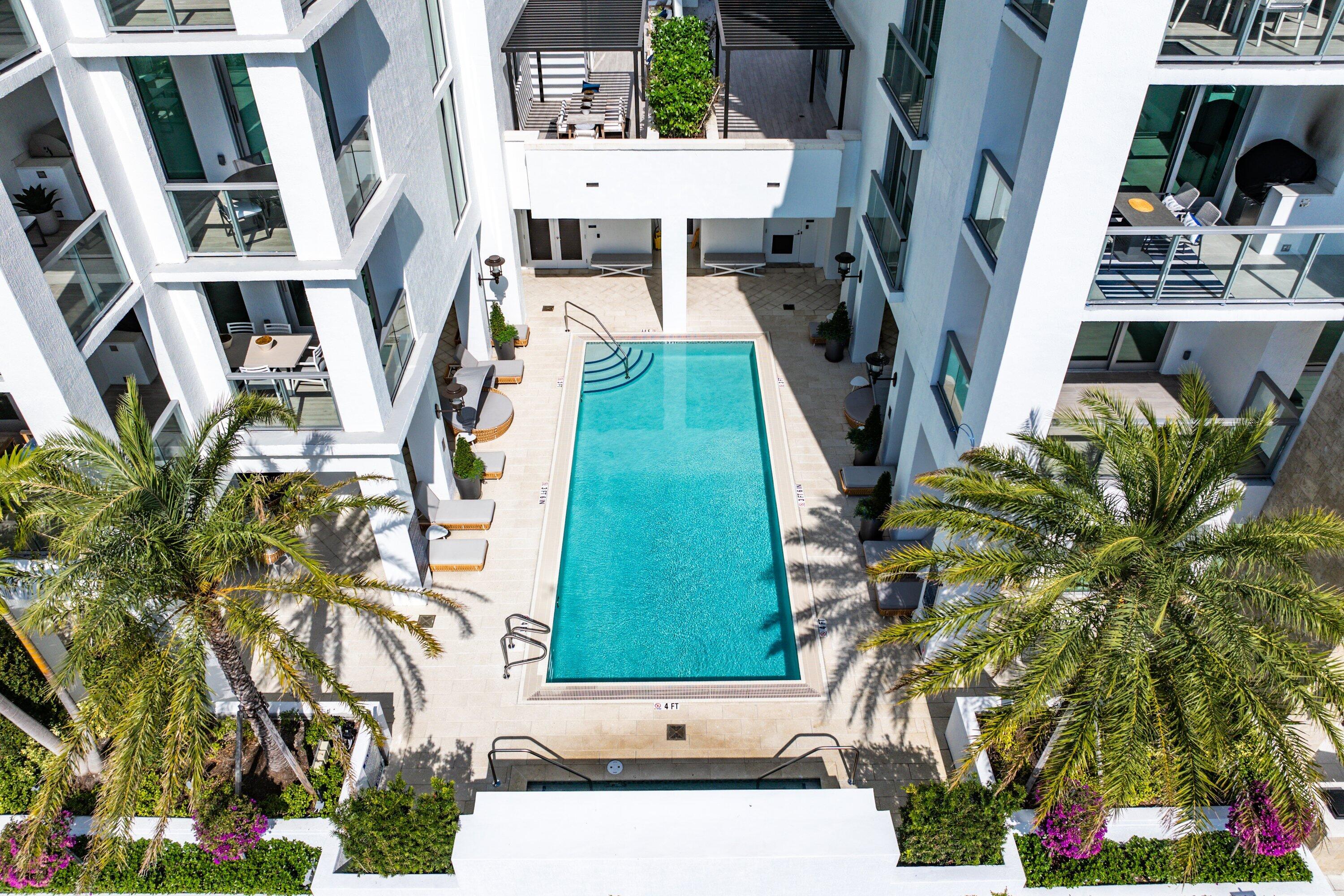 475 E Royal Palm Road 206