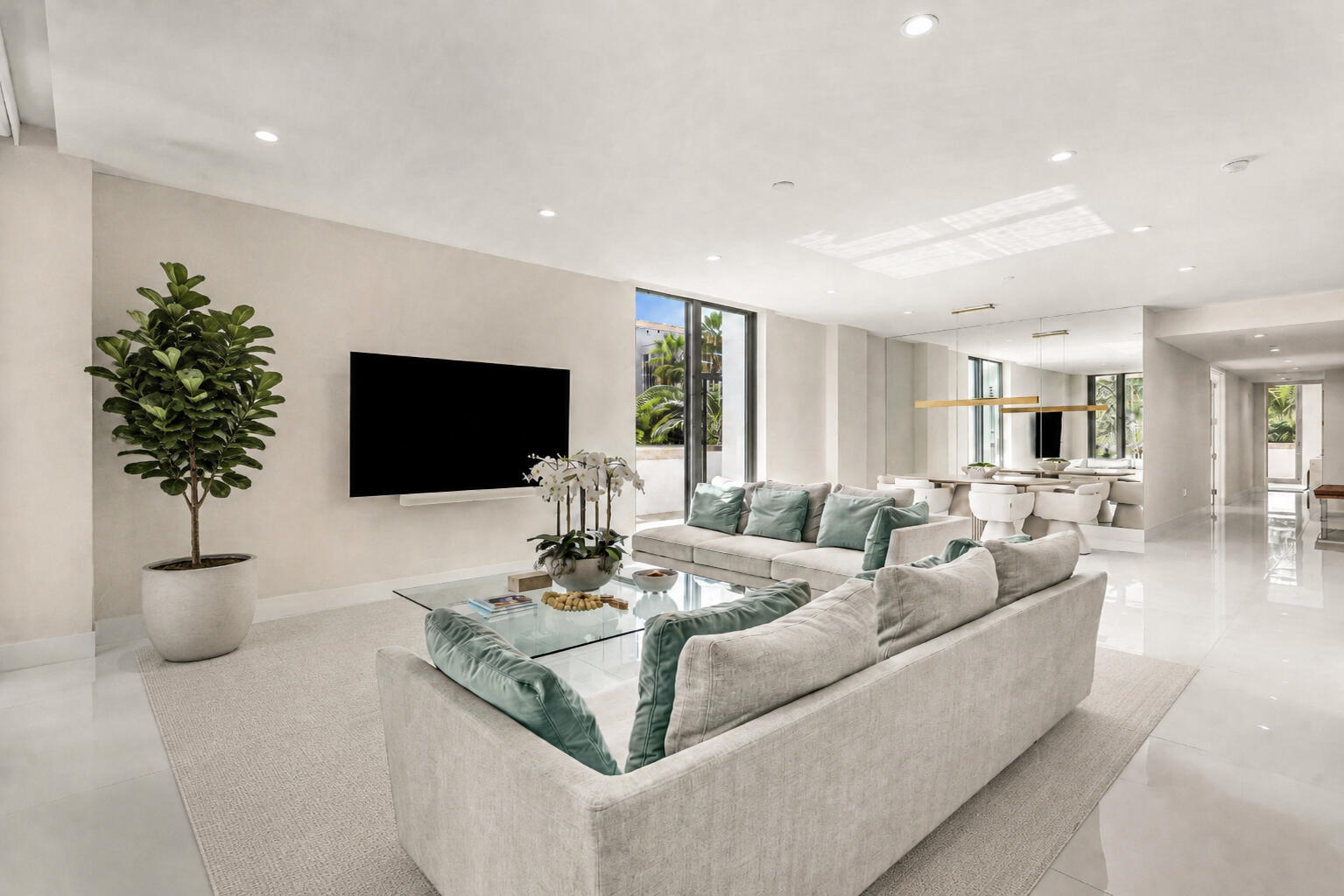 475 E Royal Palm Road 206