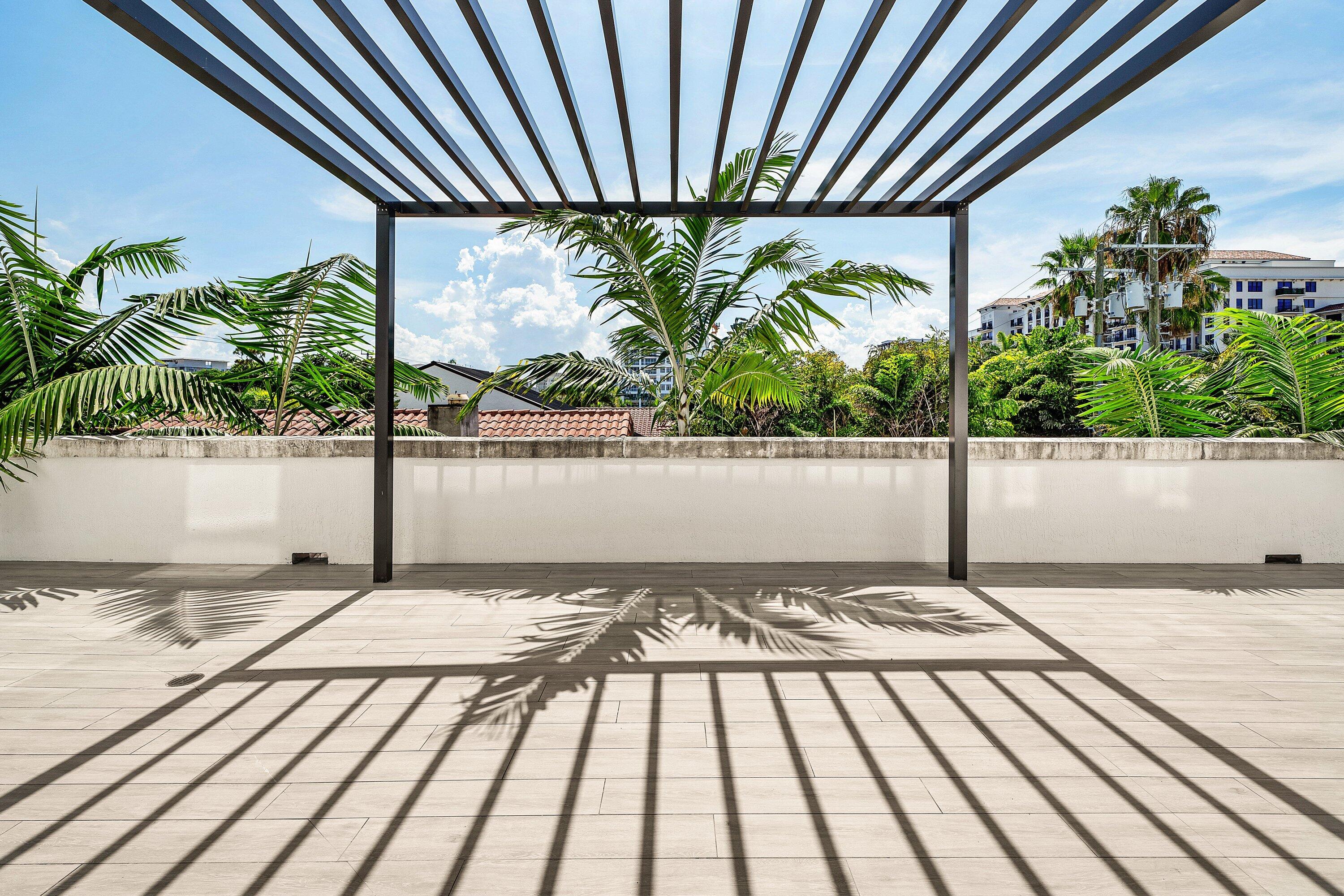 475 E Royal Palm Road 206