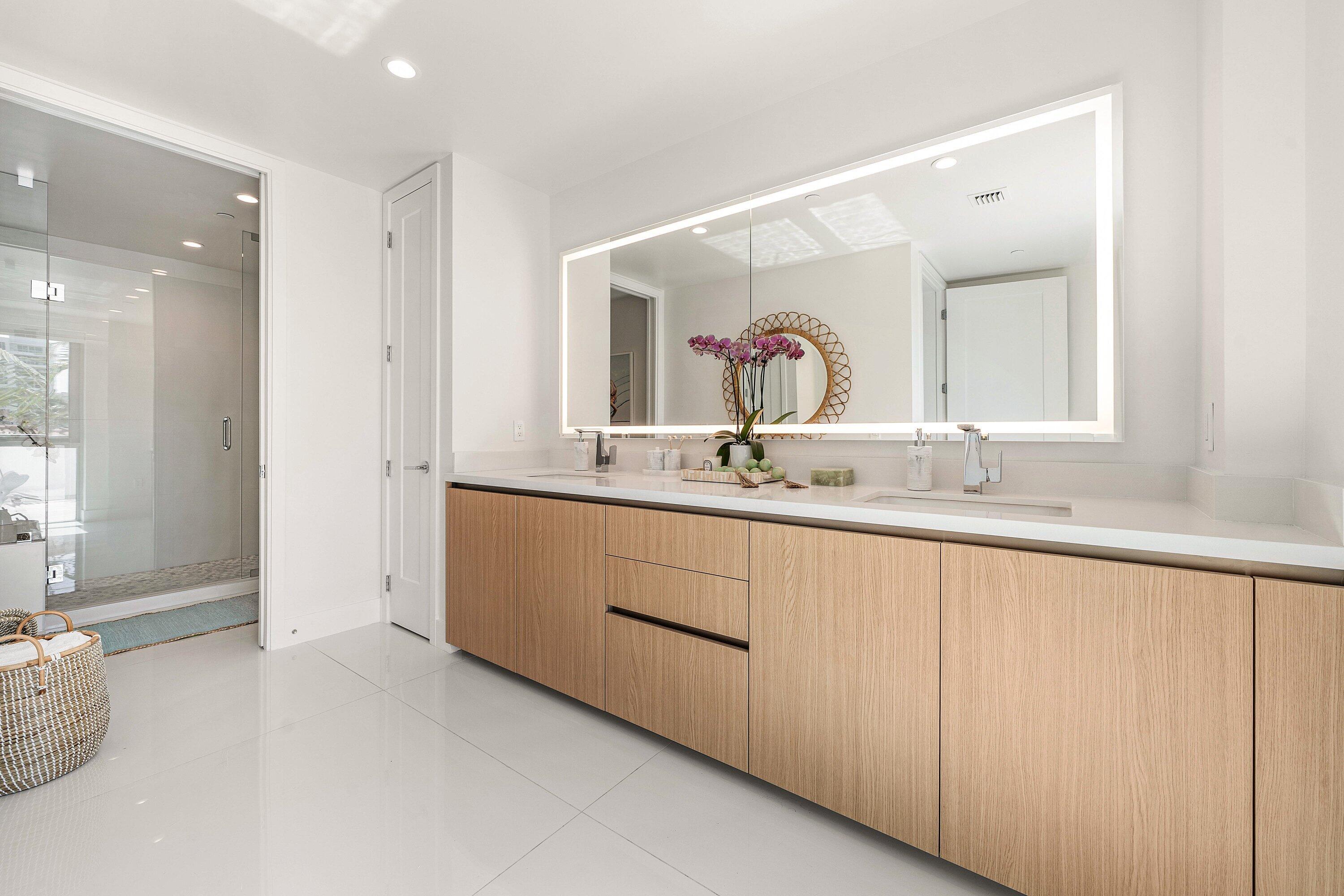 475 E Royal Palm Road 206