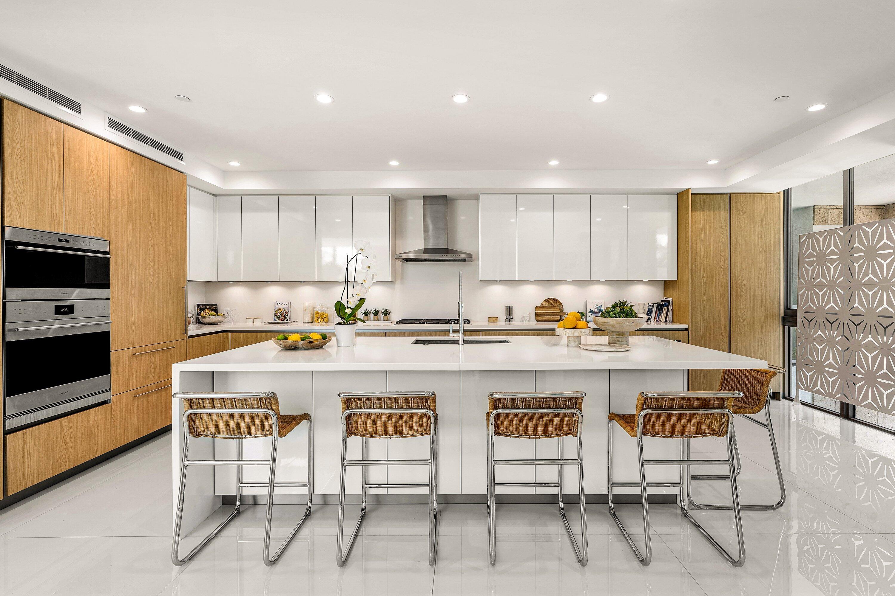 475 E Royal Palm Road 206