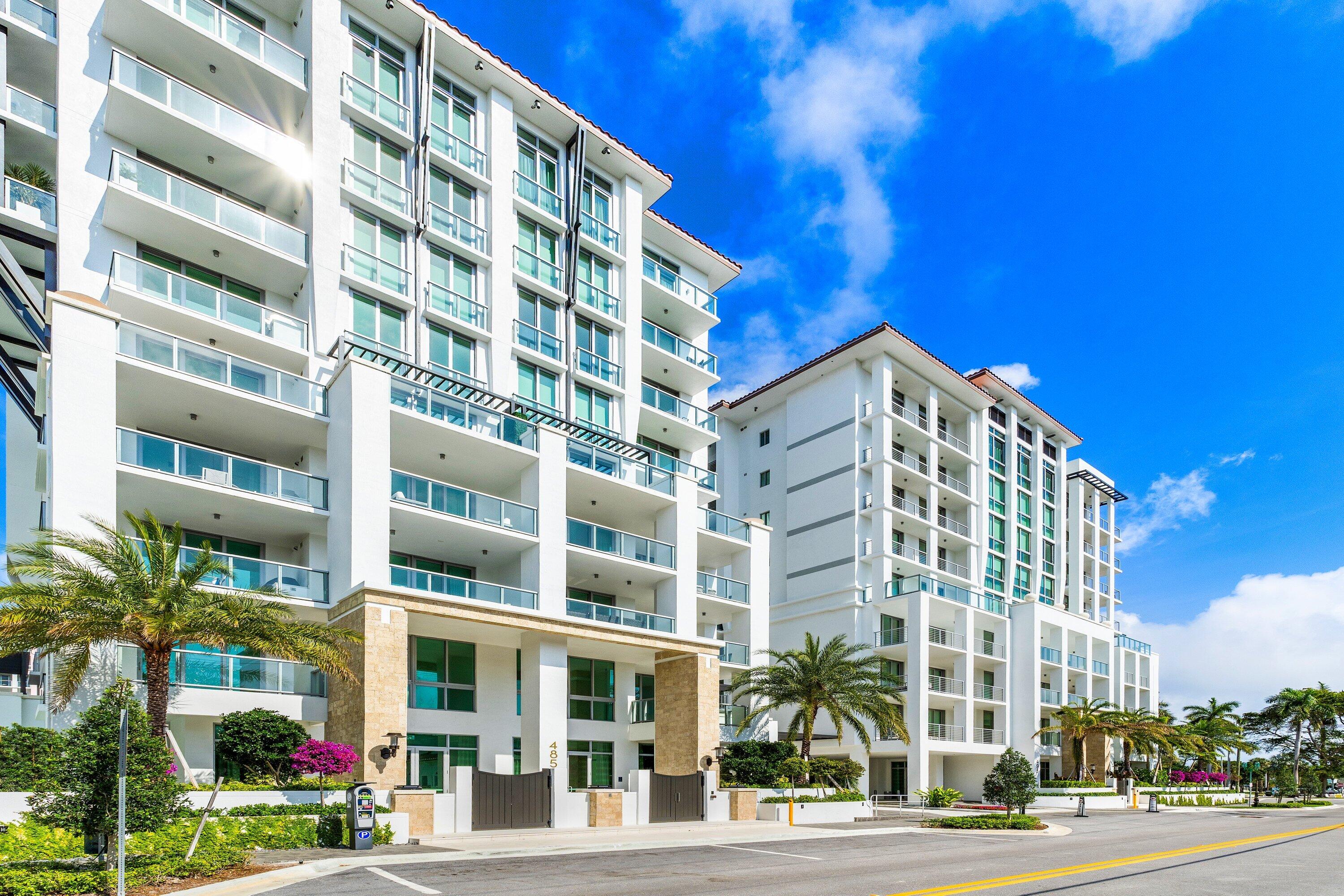 475 E Royal Palm Road 206