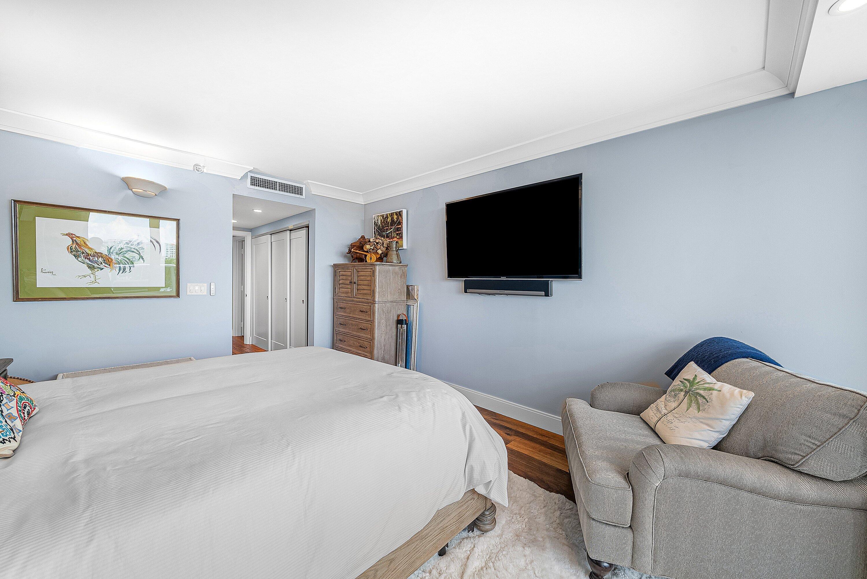 350 S Ocean Boulevard 0063
