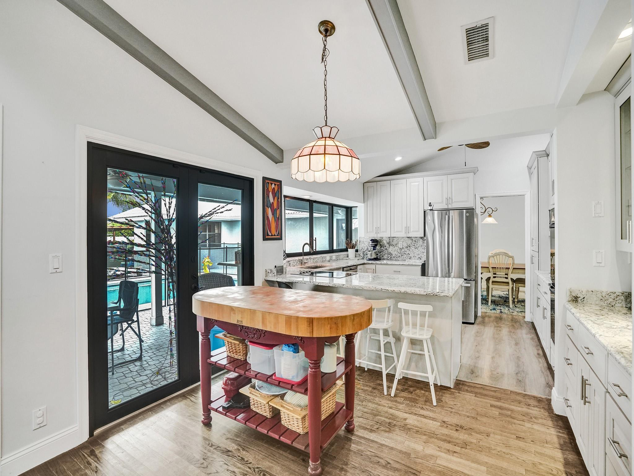 2837 Banyan Boulevard Cir