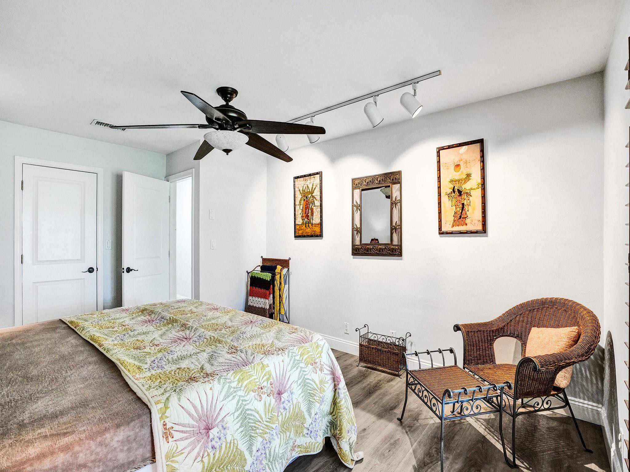 2837 Banyan Boulevard Cir