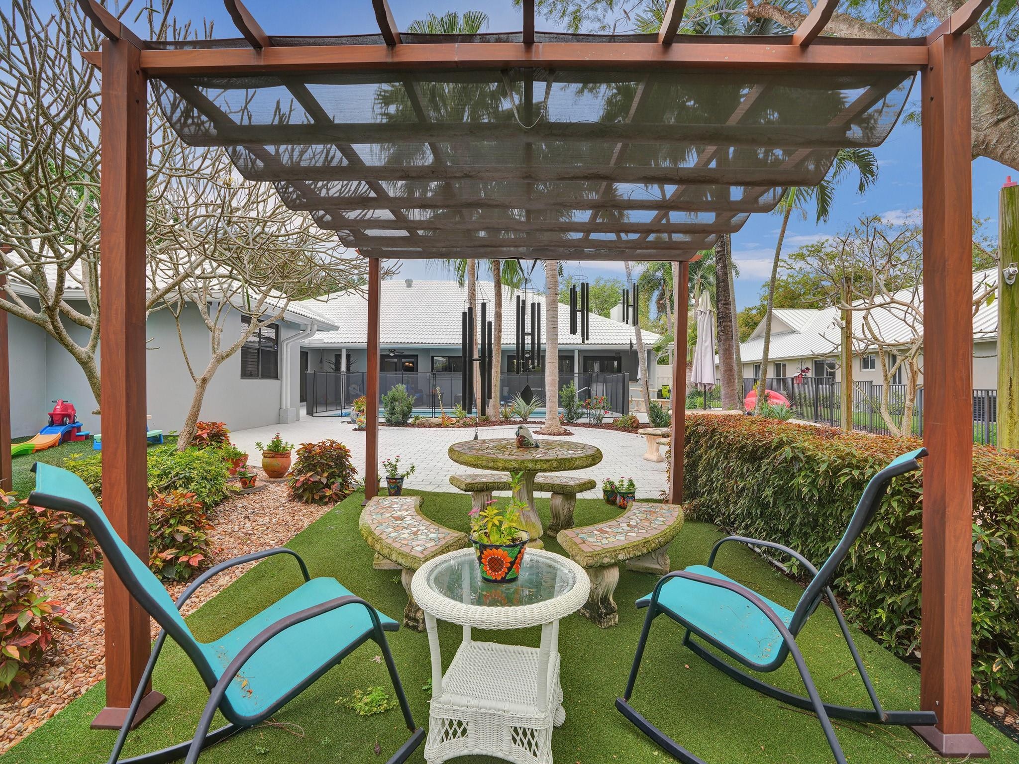 2837 Banyan Boulevard Cir