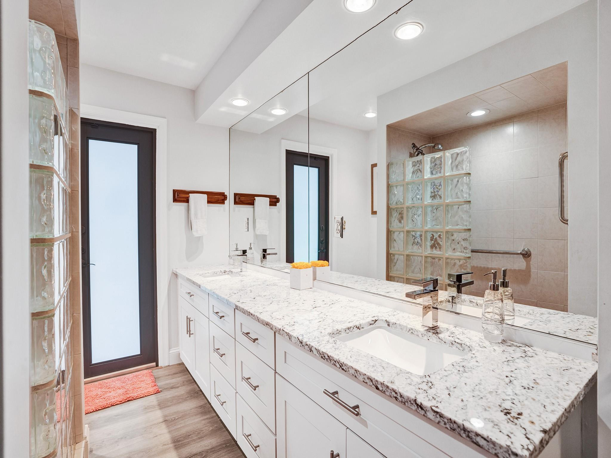 2837 Banyan Boulevard Cir