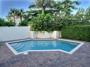 563 NW Library Commons Way