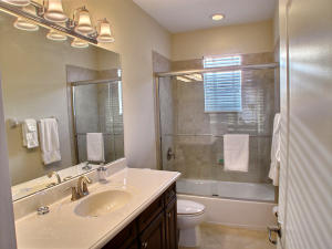 563 NW Library Commons Way