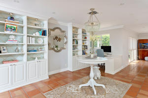 2384 W Silver Palm Road