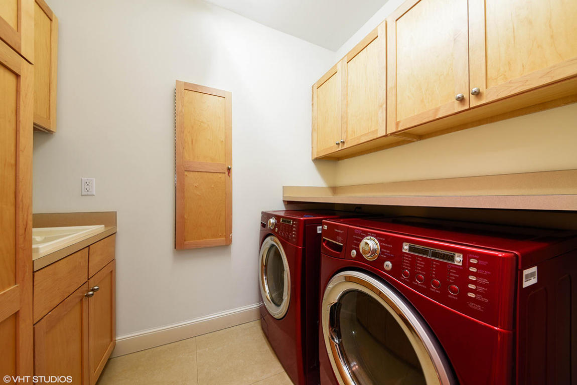 2730 Cardinal Circle