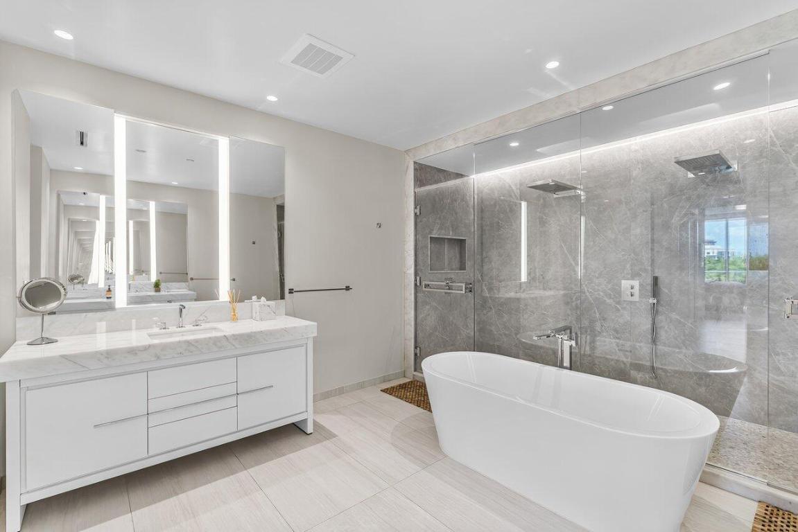 200 SE Mizner Boulevard 516