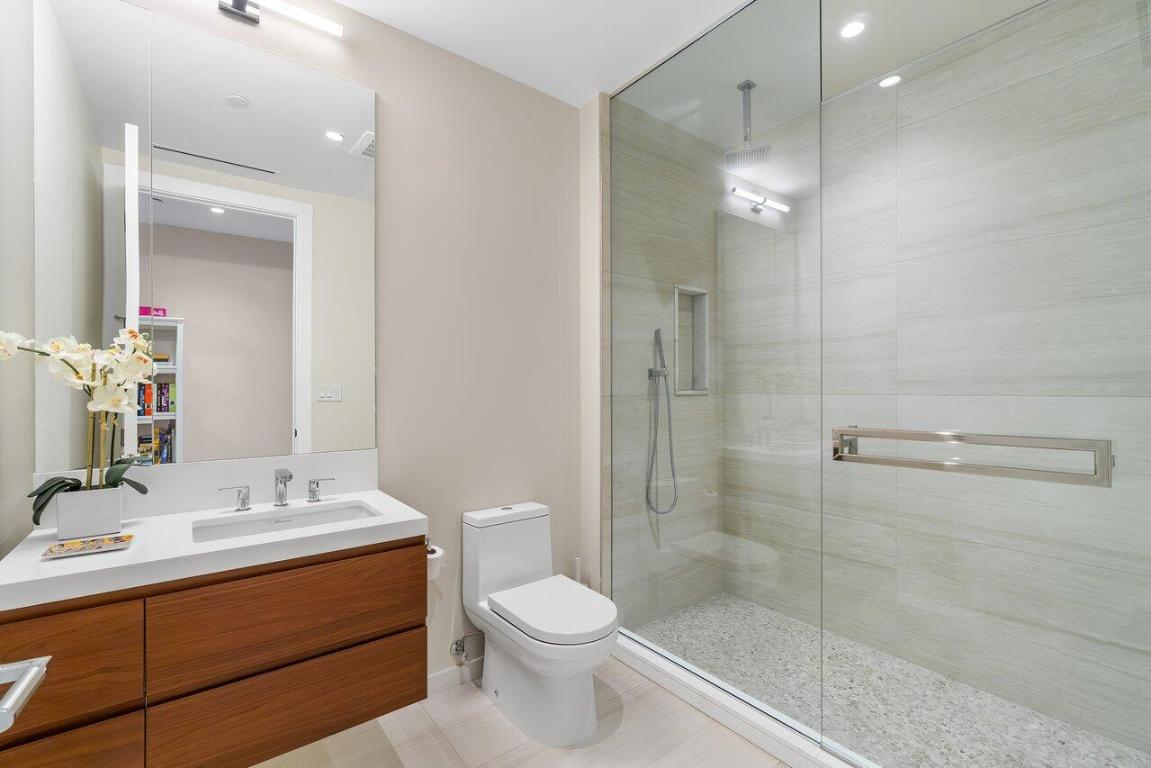 200 SE Mizner Boulevard 516