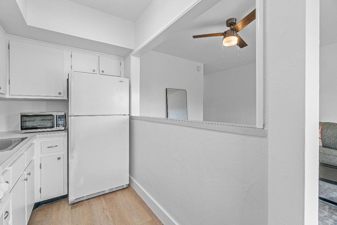 261 NE 19th Avenue 11