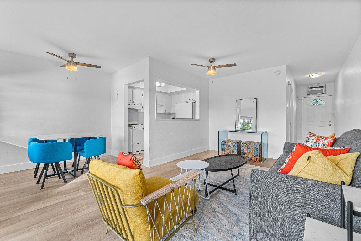 261 NE 19th Avenue 11