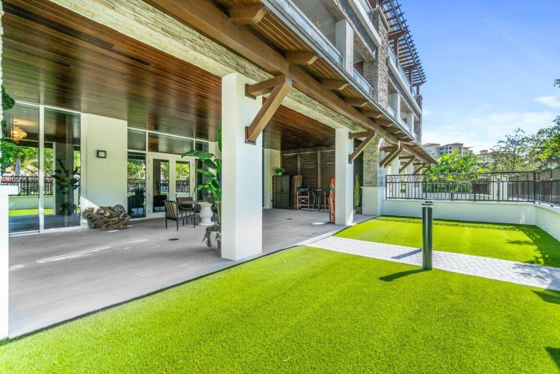 200 SE Mizner Boulevard 817