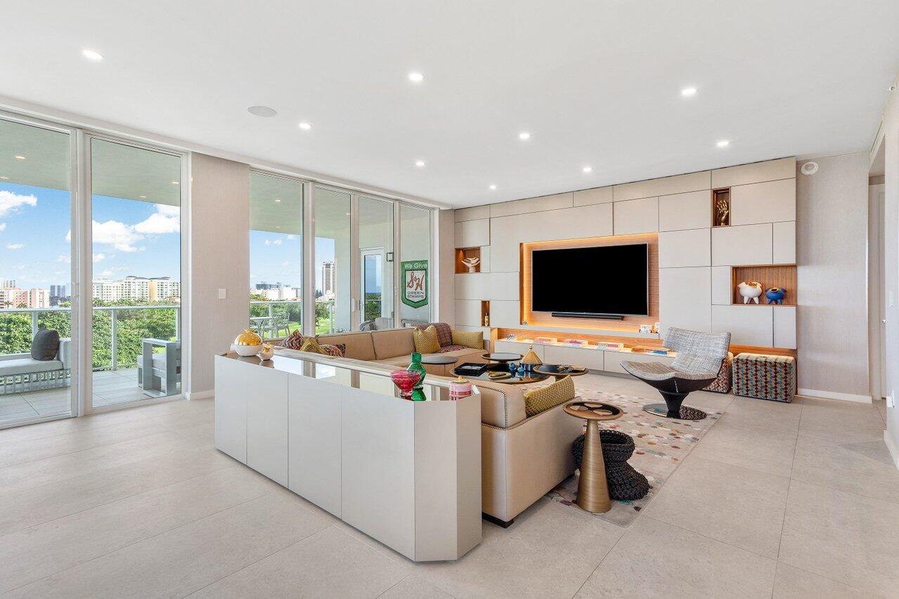 200 SE Mizner Boulevard 817