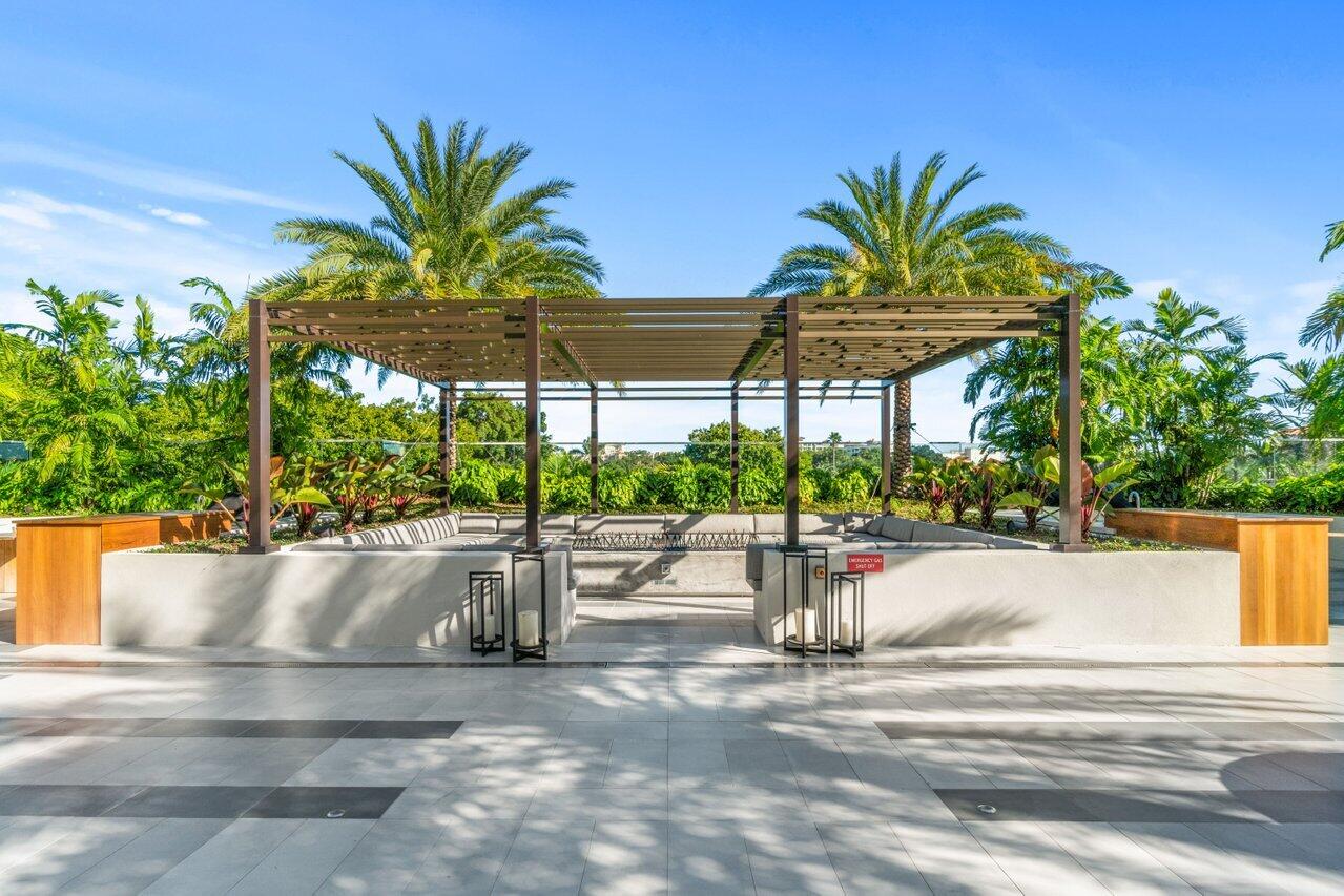 200 SE Mizner Boulevard 817