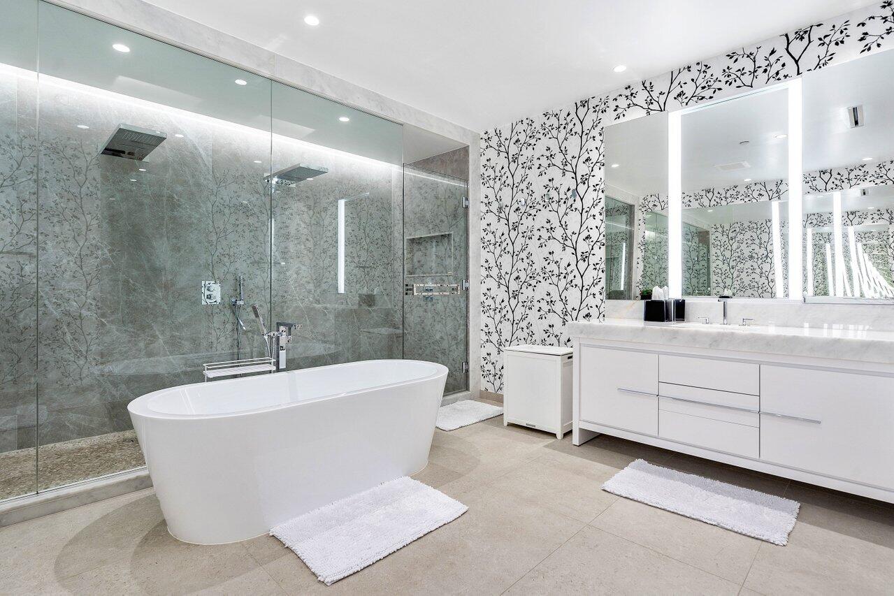 200 SE Mizner Boulevard 817