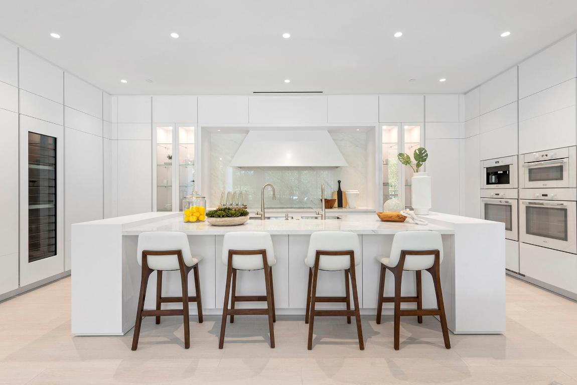 200 SE Mizner Boulevard 107