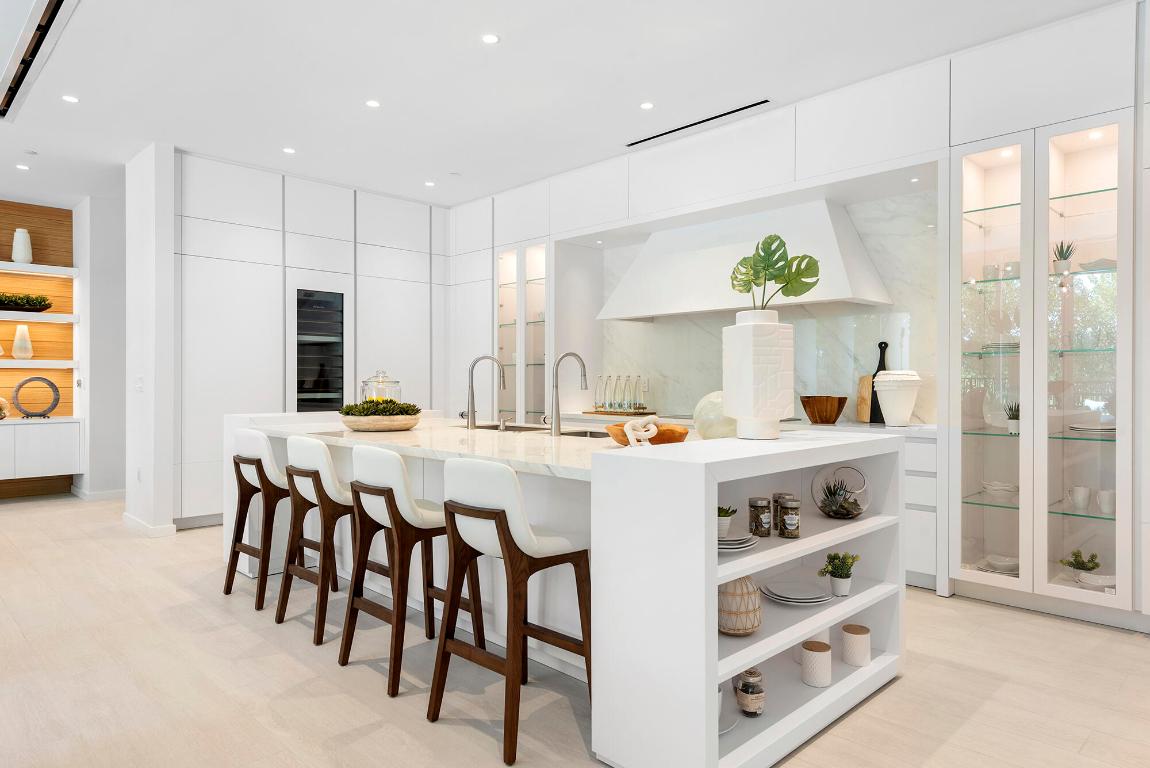 200 SE Mizner Boulevard 107