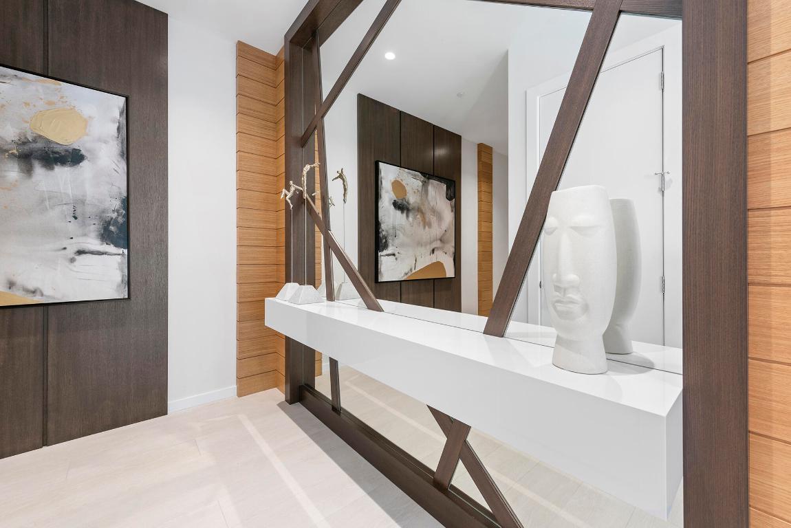 200 SE Mizner Boulevard 107