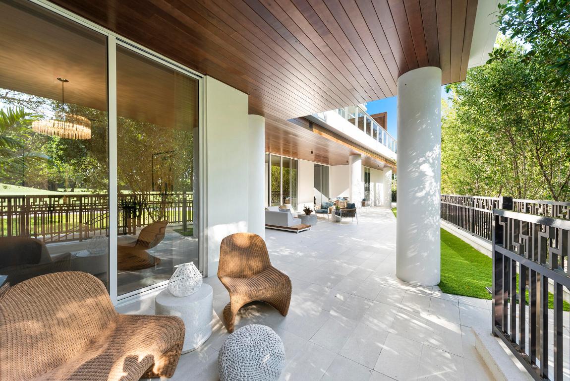 200 SE Mizner Boulevard 107