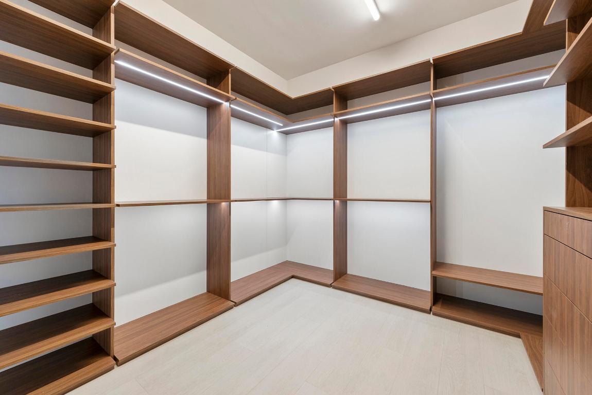 200 SE Mizner Boulevard 107