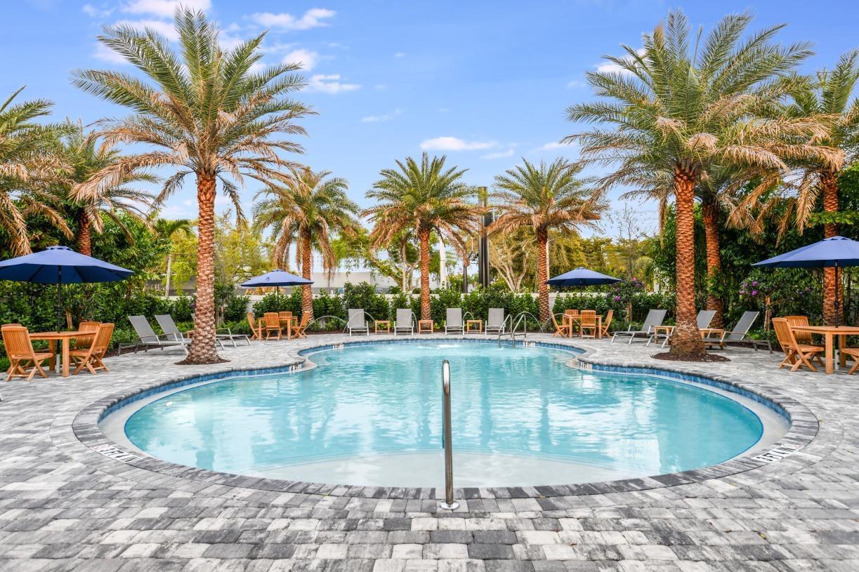 558 Sanderling Circle