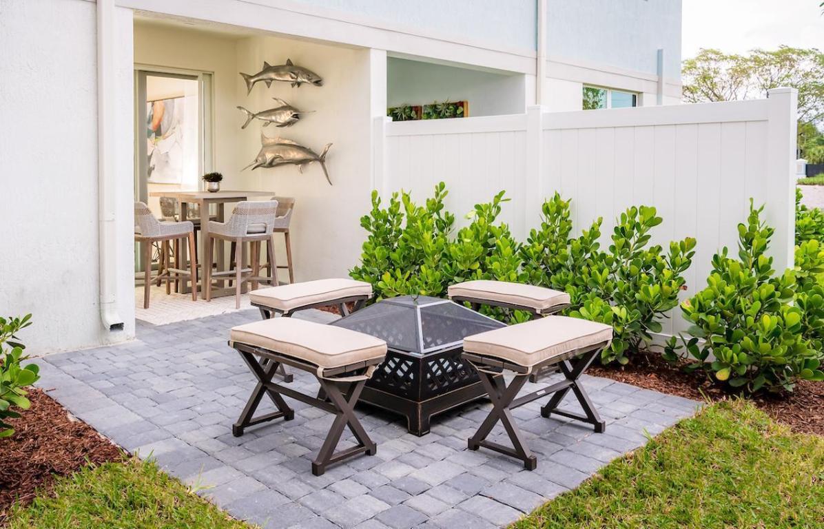 558 Sanderling Circle