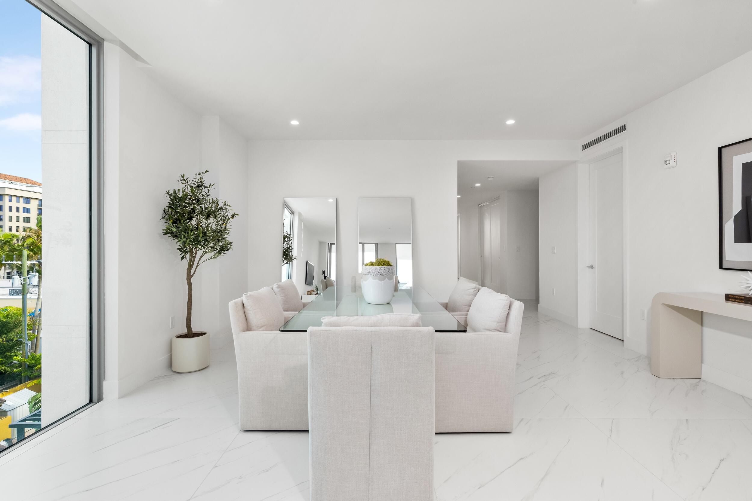 475 E Royal Palm Road 406