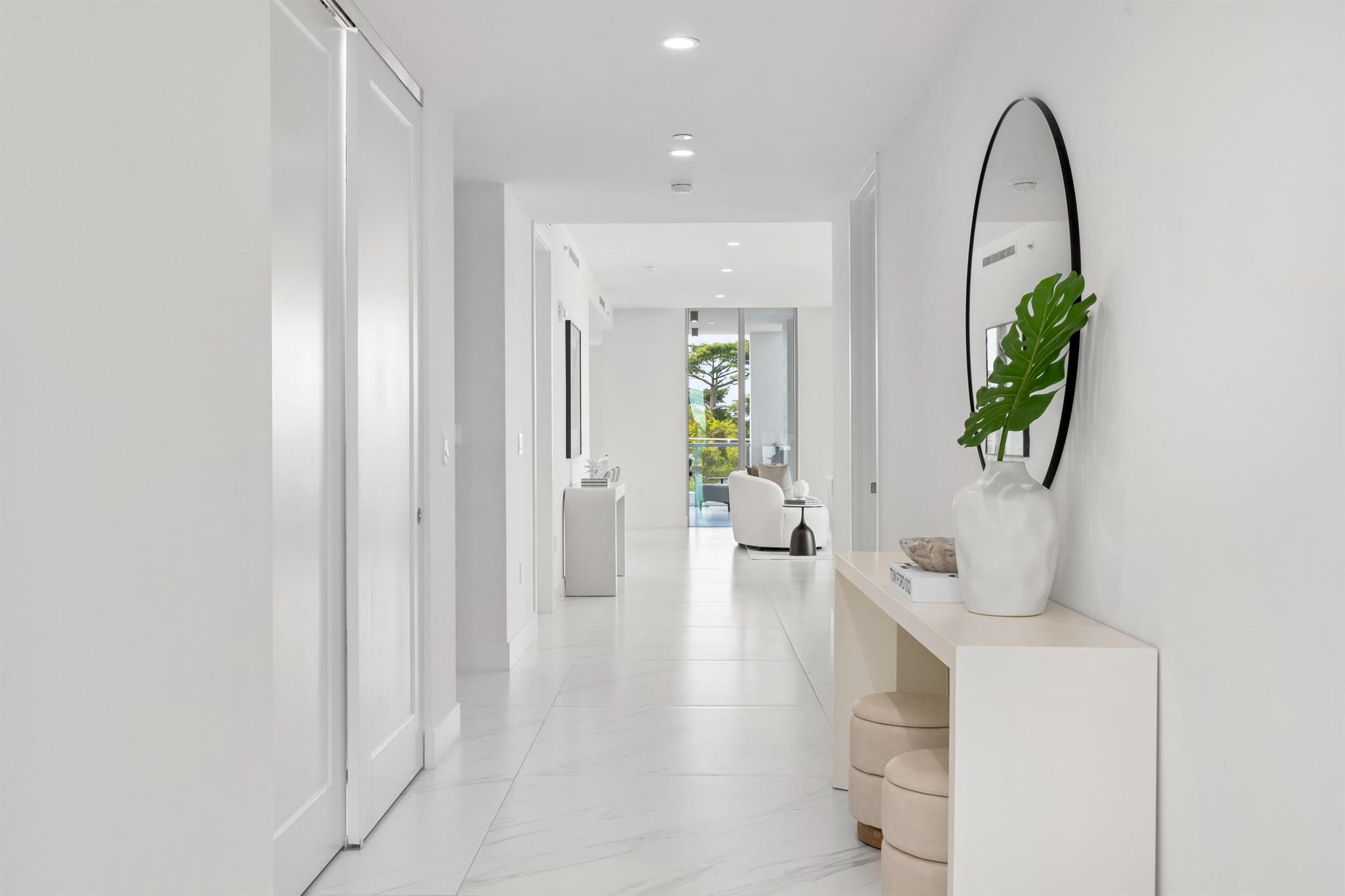 475 E Royal Palm Road 406