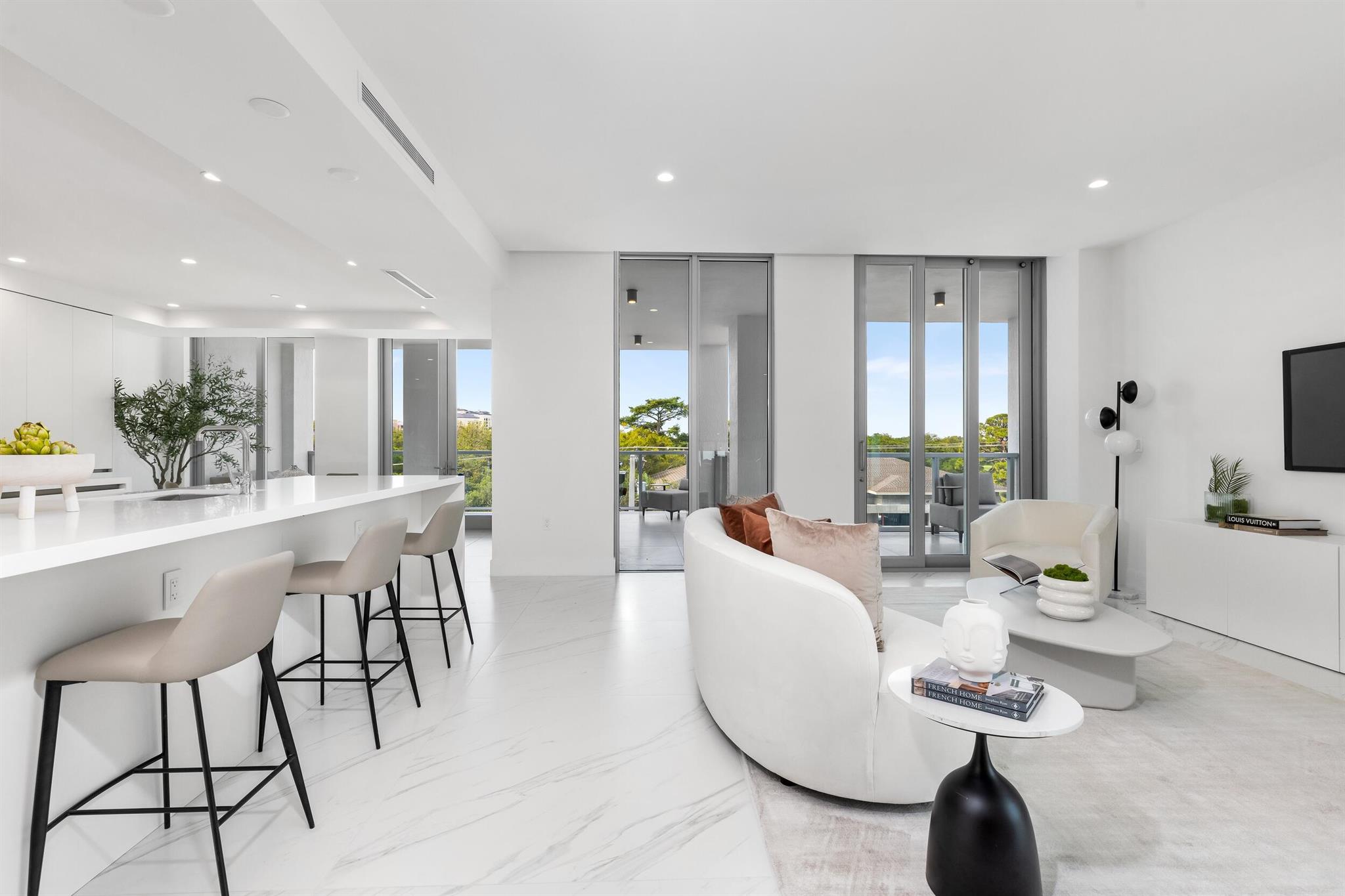 475 E Royal Palm Road 406