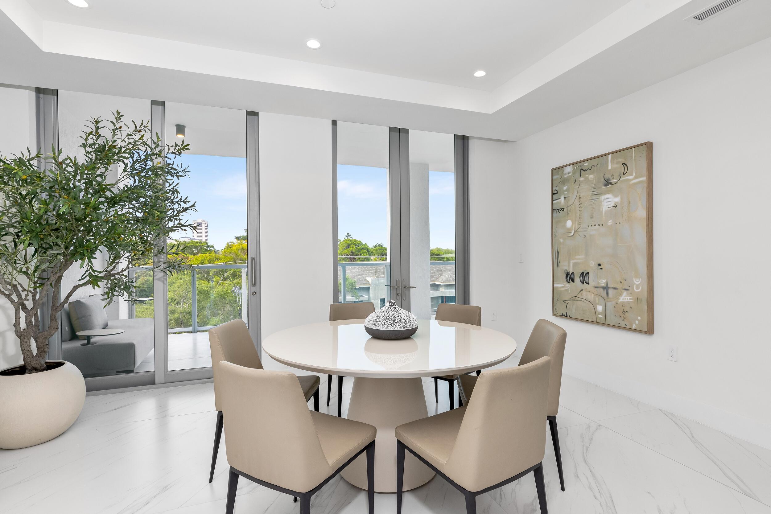 475 E Royal Palm Road 406