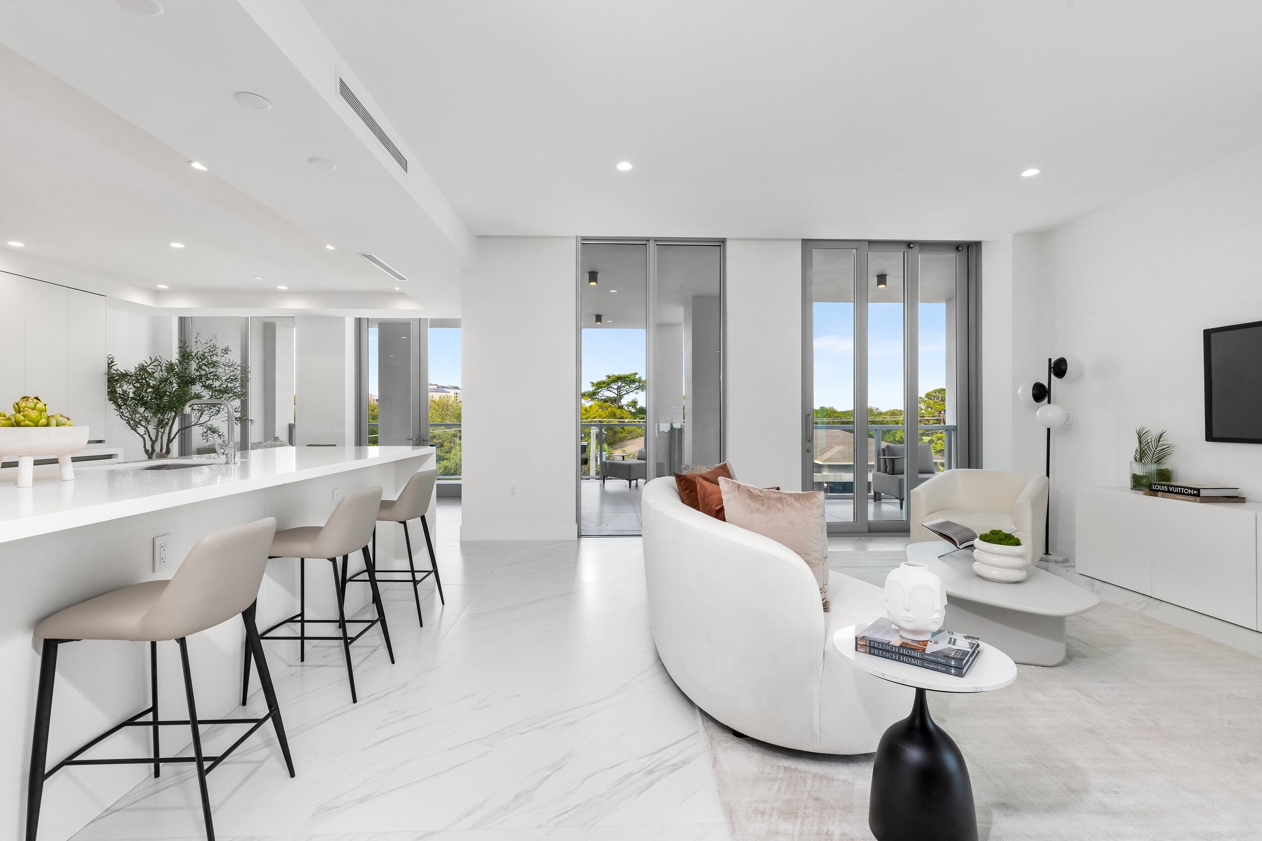 475 E Royal Palm Road 406