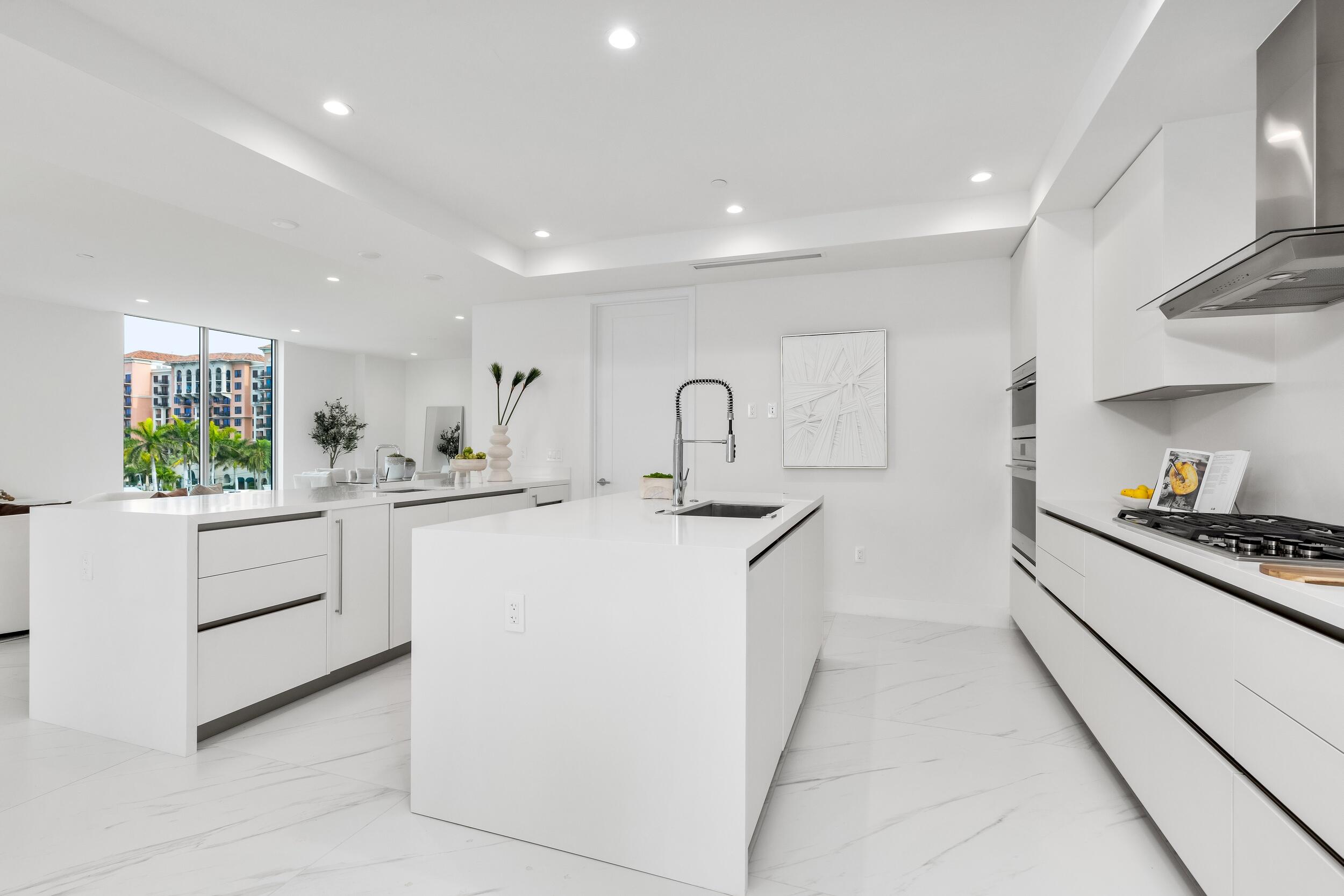 475 E Royal Palm Road 406