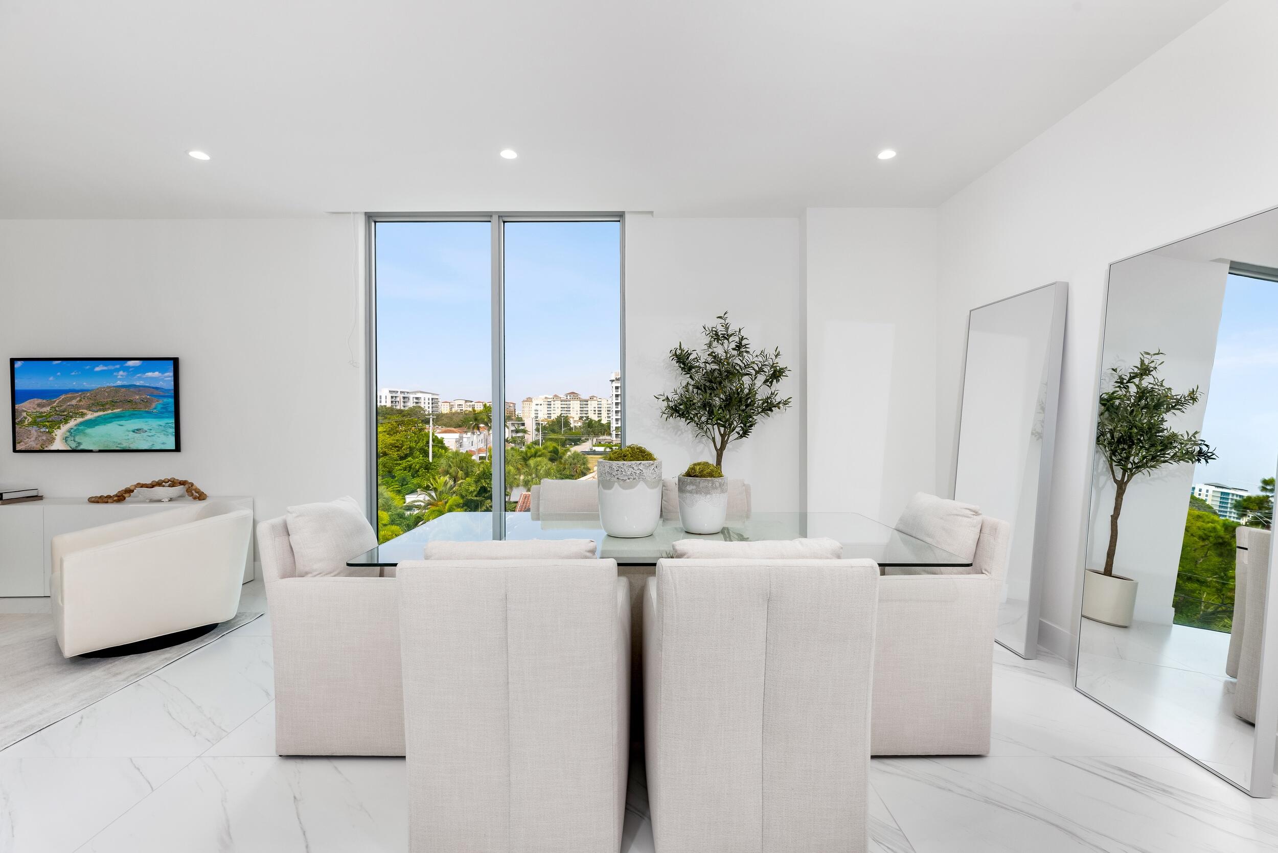 475 E Royal Palm Road 406