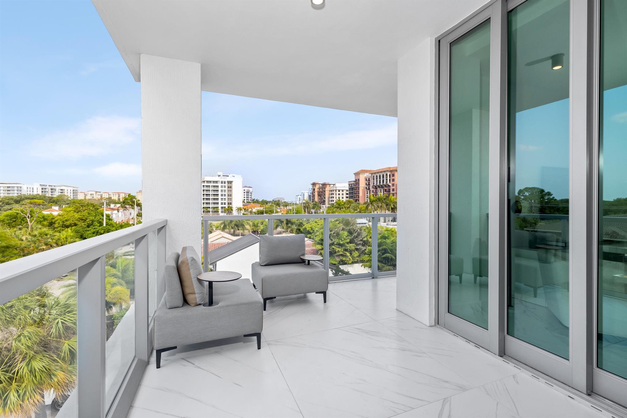 475 E Royal Palm Road 406