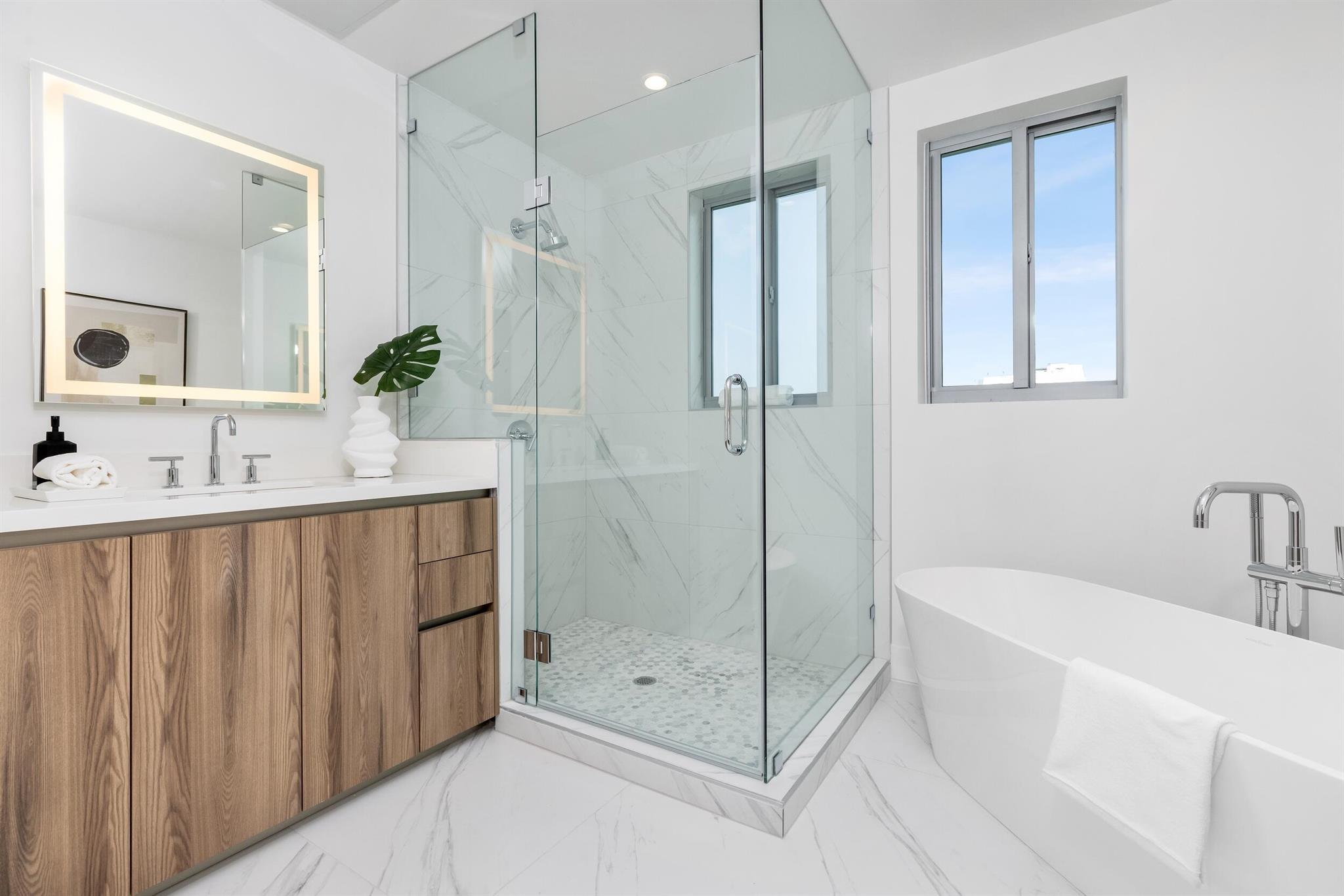 475 E Royal Palm Road 406