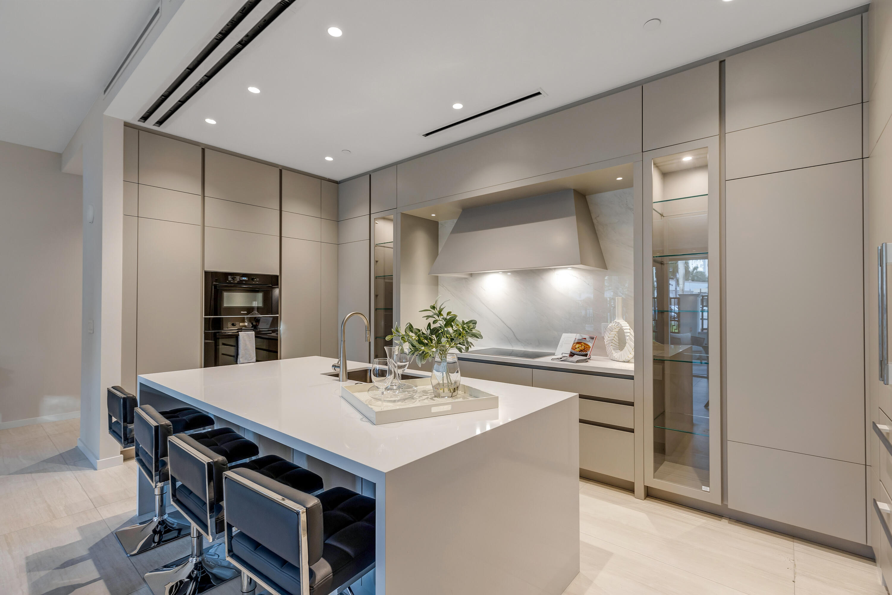 200 SE Mizner Blvd 106